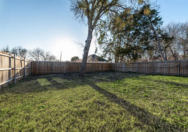 20th image of 4225 Elkins Ave, Lancaster, TX 75134 | MLS# 21197268
