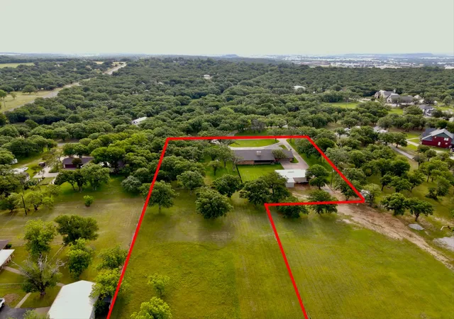 Homes for sale in Mineral Wells, TX | 4 Buckskin Rd, Mineral Wells, TX 76067 | MLS# 21196434