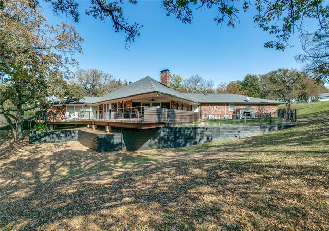 Homes for sale in Highland Village, TX | 26 Horseshoe Dr, Highland Village, TX 75077 | MLS# 21198189