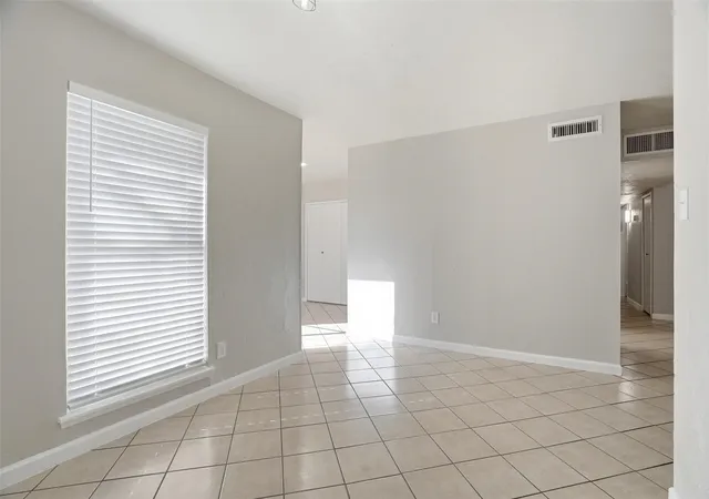 Photo 3 of Sale Pending at 4321 Sweetgum Wy, Fort Worth, TX 76133 | MLS# 21198389 | Listing updated on 2026-07-10