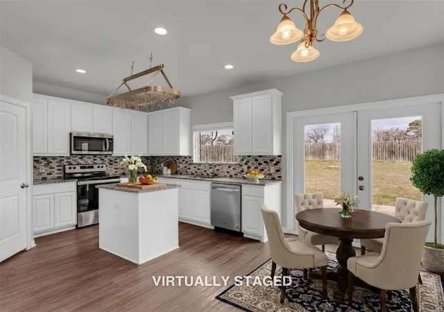 Photo 2 of Single family home for sale at 2811 W Washington St, Denison, TX 75020 | MLS# 21198464 | Listing updated on 2026-09-02
