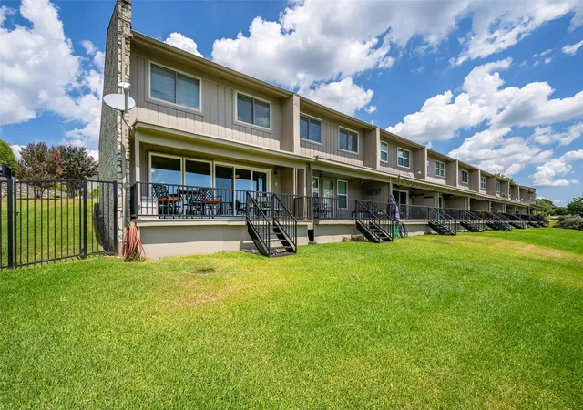 Photo 2 of Condo for sale at 5200 Country Club Dr, Granbury, TX 76049 | MLS# 21198750 | Listing updated on 2026-10-01