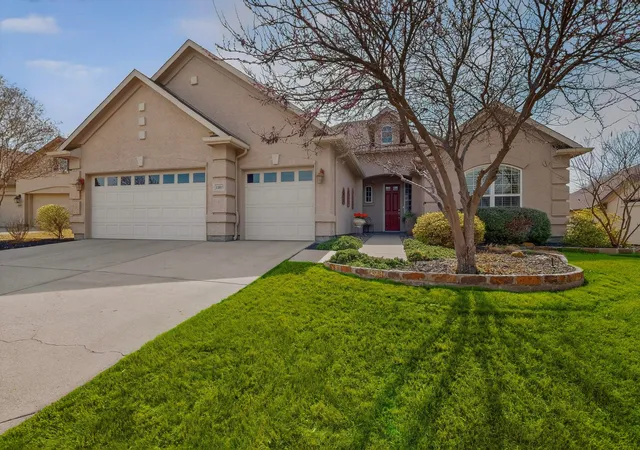 Homes for sale in Denton, TX | 11005 La Jolla Wy, Denton, TX 76207 | MLS# 21196970
