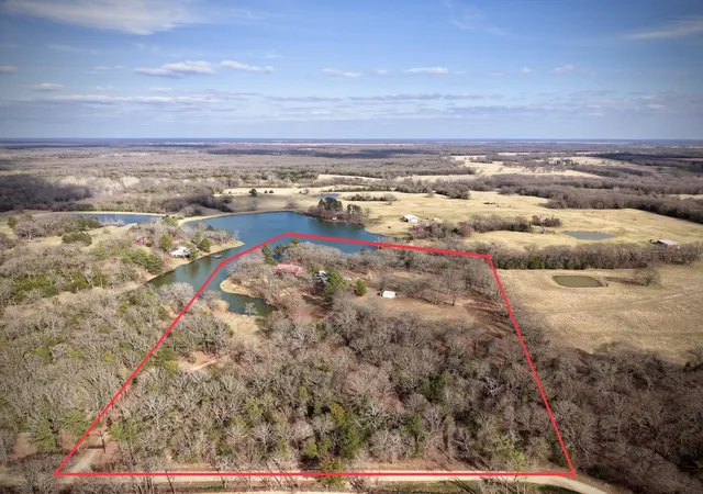 Homes for sale in Honey Grove, TX | 2101 County Road 2716, Honey Grove, TX 75446 | MLS# 21189206