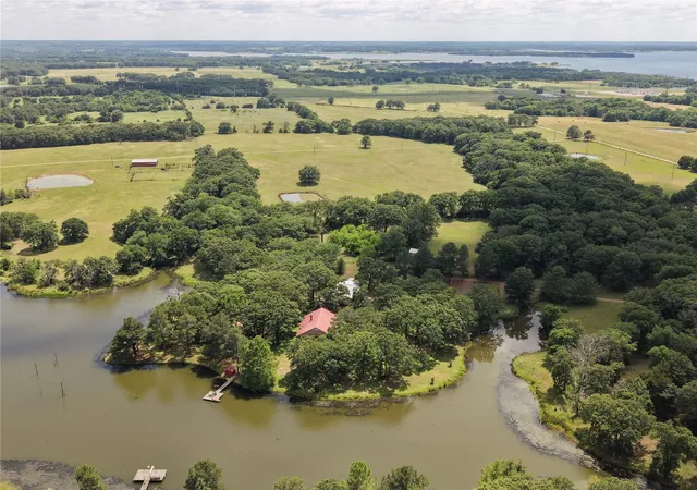 Homes for sale in Honey Grove, TX | 2101 County Road 2716, Honey Grove, TX 75446 | MLS# 21189206
