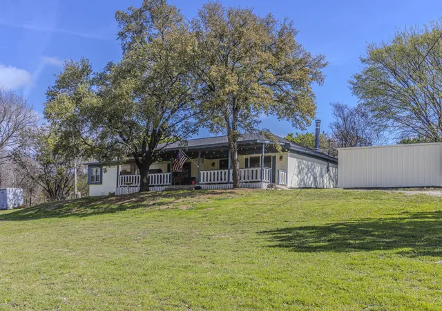 Homes for sale in China Spring, TX | 173 Bosque Bend Ln, China Spring, TX 76633 | MLS# 21197034