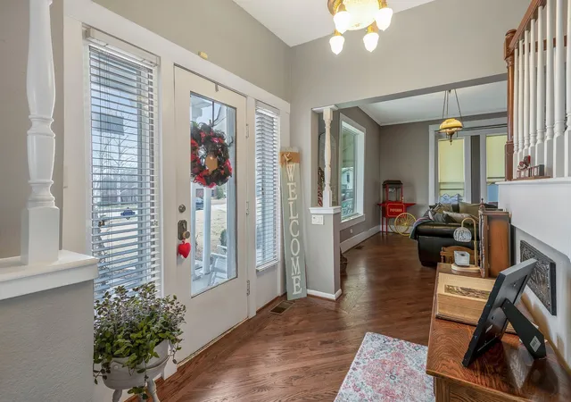 Photo 4 of Single family home for sale at 917 Wood St, Royse City, TX 75189 | MLS# 21198291 | Listing updated on 2026-09-30