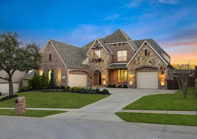 Photo 2 of Sale Pending at 850 Echo Dr, Prosper, TX 75078 | MLS# 21196952 | Listing updated on 2026-07-27