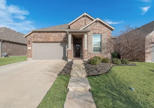 Homes for sale in Argyle, TX | 1308 E Swan Trl, Argyle, TX 76226 | MLS# 21195005