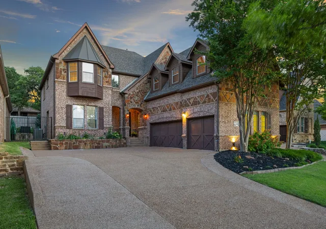 1st image of 54 Cypress Ct, Trophy Club, TX 76262 | MLS# 21198722