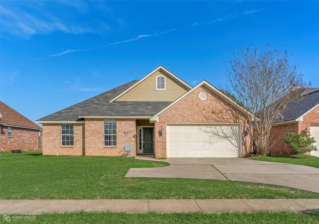 Homes for sale in Bossier City, LA | 2210 Stockwell Rd, Bossier City, LA 71111 | MLS# 21194990