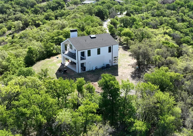 Photo 4 of Single family home for sale at 215 Lori Dr, Mineral Wells, TX 76067 | MLS# 21197825 | Listing updated on 2026-10-04