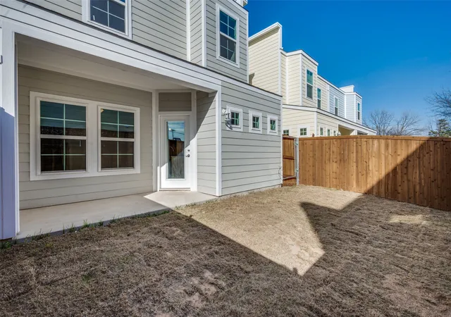 Homes for sale in Lake Dallas, TX | 104 Market St, Lake Dallas, TX 75065 | MLS# 21199201