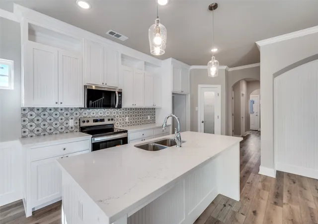 Homes for sale in Lake Dallas, TX | 106 Market St, Lake Dallas, TX 75065 | MLS# 21199431