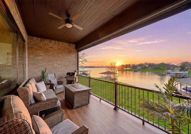 Homes for sale in Lake Kiowa, TX | 101 Manito Cvs, Lake Kiowa, TX 76240 | MLS# 21196628