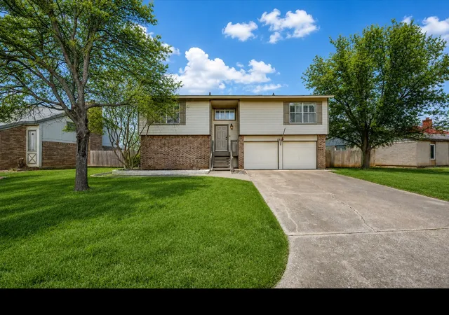 Photo 2 of Single family home for sale at 5324 Peterson Ct, Flower Mound, TX 75028 | MLS# 21199393 | Listing updated on 2026-08-25