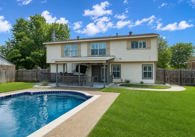Photo 3 of Single family home for sale at 5324 Peterson Ct, Flower Mound, TX 75028 | MLS# 21199393 | Listing updated on 2026-08-25