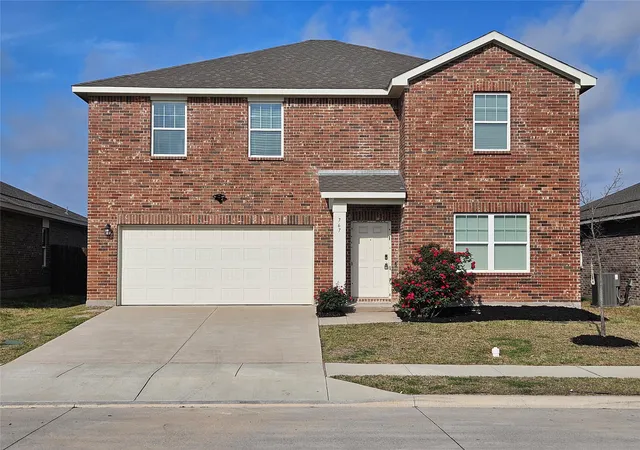 2nd image of 767 Camden Dr, Lavon, TX 75166 | MLS# 21199115