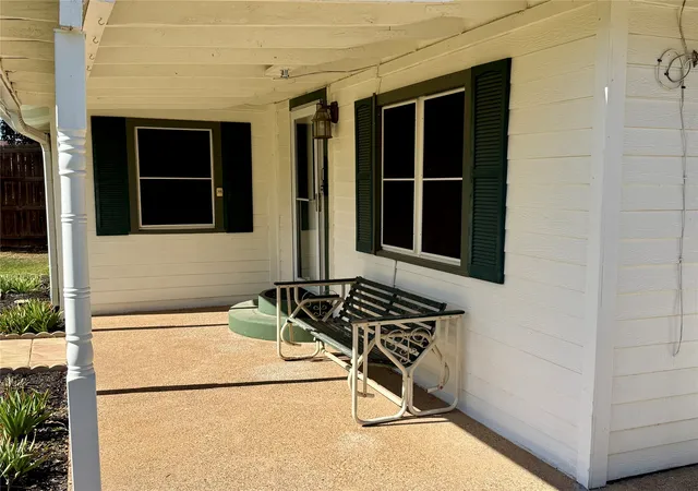 Photo 3 of Single family home for sale at 120 One Feather, Whitney, TX 76692 | MLS# 21199223 | Listing updated on 2026-08-04