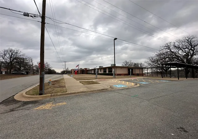 Photo 3 of Land for sale at 637 E Munson St, Denison, TX 75021 | MLS# 21198552 | Listing updated on 2026-10-07