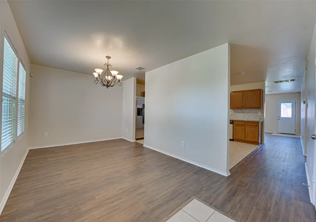 Photo 3 of Single family home for sale at 1320 Red River Ln, Allen, TX 75002 | MLS# 21199775 | Listing updated on 2026-10-03