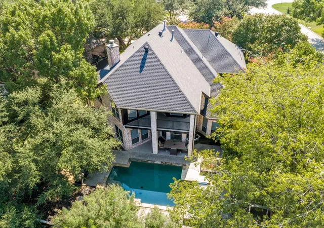 Photo 2 of Single family home for sale at 2101 Pebble Beach Pl, Plano, TX 75072 | MLS# 21199861 | Listing updated on 2026-09-29