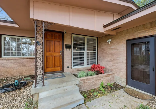 Photo 2 of Single family home for sale at 7329 Edgerton Dr, Dallas, TX 75231 | MLS# 21199761 | Listing updated on 2026-08-27