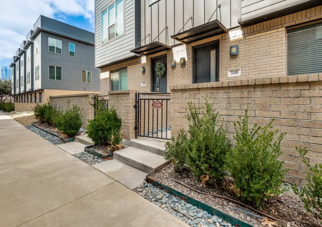 Photo 4 of Townhouse for sale at 3108 Sunny Brae Dr, Dallas, TX 75204 | MLS# 21195457 | Listing updated on 2026-09-19