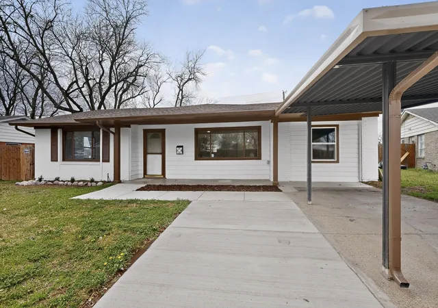 Photo 3 of Single family home for sale at 5209 Kiamesha Wy, Mesquite, TX 75150 | MLS# 21199888 | Listing updated on 2026-09-23