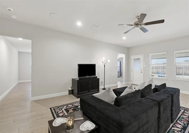 5th image of 333 Alice Harney Rd, Burleson, TX 76028 | MLS# 21199801
