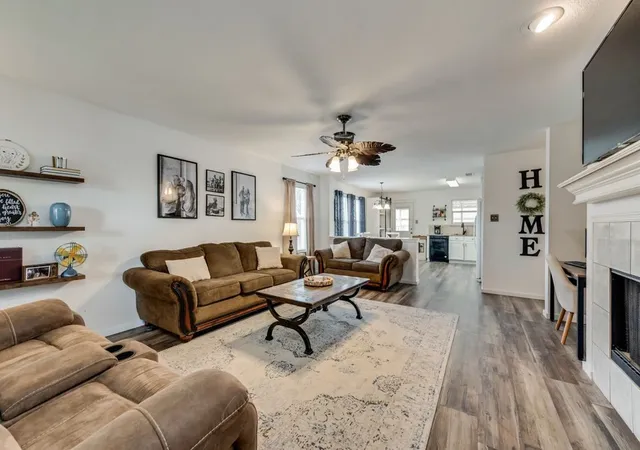 Photo 3 of Single family home for sale at 205 Dartmouth Dr, Forney, TX 75126 | MLS# 21199769 | Listing updated on 2026-10-06