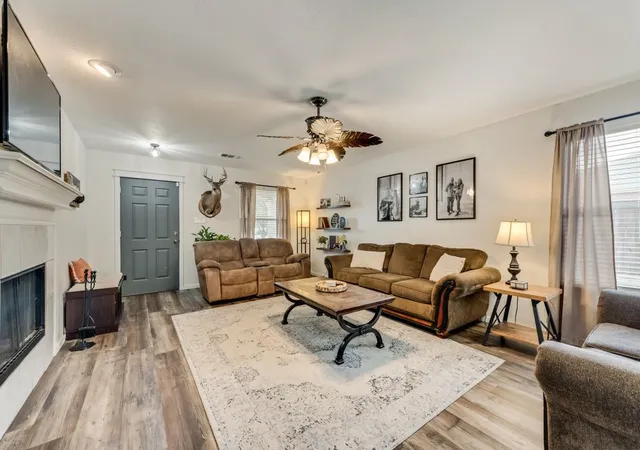 Photo 3 of Single family home for sale at 205 Dartmouth Dr, Forney, TX 75126 | MLS# 21199769 | Listing updated on 2026-10-06