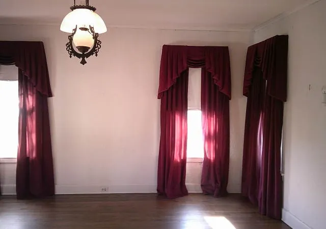 Photo 2 of Single family home for sale at 502 Mills Pl, Corsicana, TX 75110 | MLS# 21198840 | Listing updated on 2026-05-28