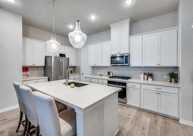 Townhouse for sale at 314 Colusa Dr, Lewisville, TX 75056 | MLS# 21200334