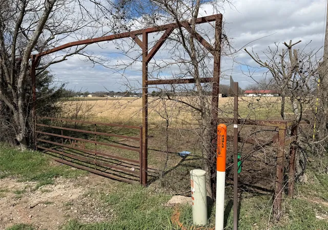 Photo 4 of Land for sale at 5793 Co Road 4062, Scurry, TX 75158 | MLS# 21198916 | Listing updated on 2026-09-04