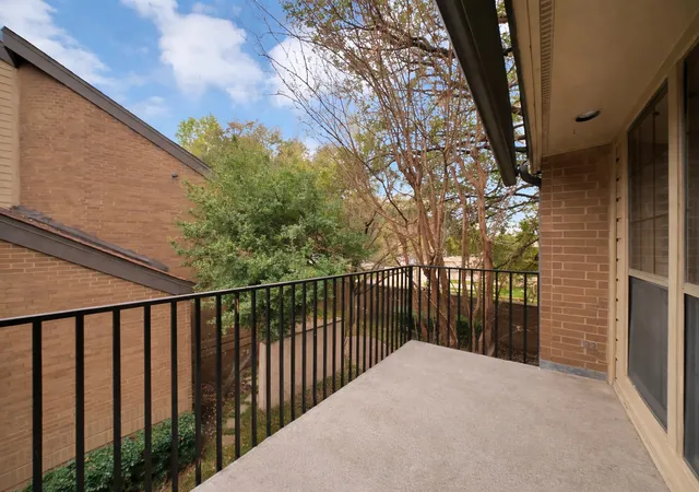 Photo 3 of Sale Pending at 5138 Westgrove Dr #5138, Dallas, TX 75248 | MLS# 21197890 | Listing updated on 2026-07-27