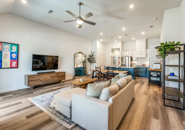 Photo 3 of Sale Pending at 3851 Sand Lily Ln, Prosper, TX 75078 | MLS# 21200384 | Listing updated on 2026-08-20