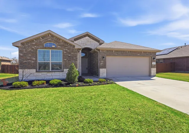 Photo 1 of Single family home for sale at 448 Regatta Ln, Azle, TX 76020 | MLS# 21198942 | Listing updated on 2026-08-26