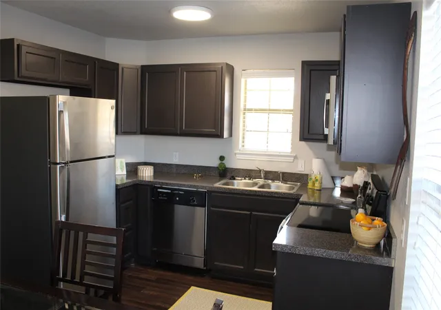 4th image of 316 Jennifer Ct, Weatherford, TX 76086 | MLS# 21199184