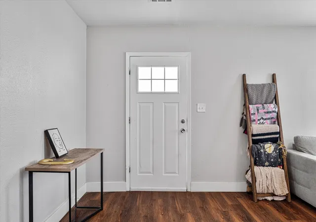 Photo 2 of Single family home for sale at 25 W Parnell St, Denison, TX 75020 | MLS# 21200665 | Listing updated on 2026-07-16