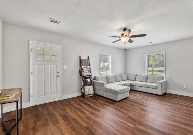 Photo 3 of Single family home for sale at 25 W Parnell St, Denison, TX 75020 | MLS# 21200665 | Listing updated on 2026-07-16