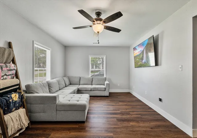 Photo 4 of Single family home for sale at 25 W Parnell St, Denison, TX 75020 | MLS# 21200665 | Listing updated on 2026-07-16