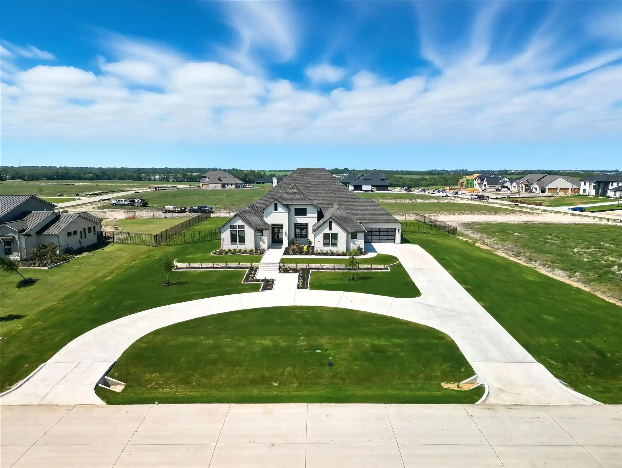 Photo 1 of Mansion for sale at 911 Brinn Blvd, Celina, TX 75009 | MLS# 21197790 | Listing updated on 2026-10-28