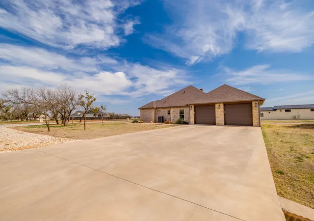 Homes for sale in Abilene, TX | 118 Spring Gap Ave, Abilene, TX 79606 | MLS# 21194690