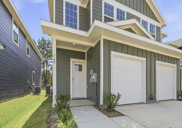 Photo 1 of Townhouse for sale at 760 Stonewood Dr, Sulphur Springs, TX 75482 | MLS# 21200867 | Listing updated on 2026-09-02