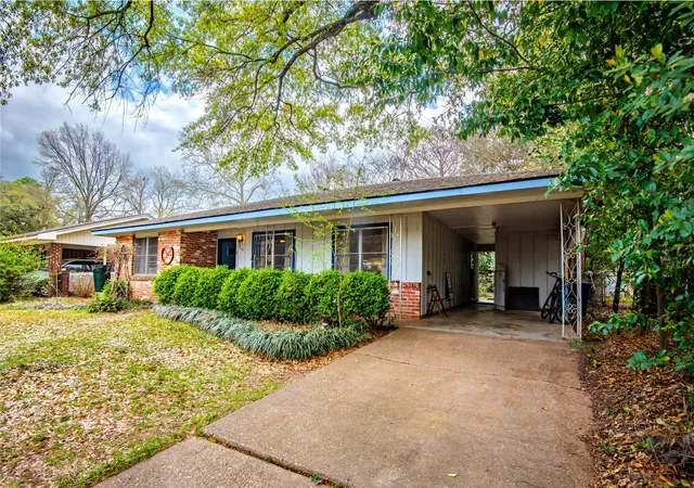 Photo 1 of Single family home for sale at 719 Camilla Dr, Shreveport, LA 71104 | MLS# 21200204 | Listing updated on 2026-08-27
