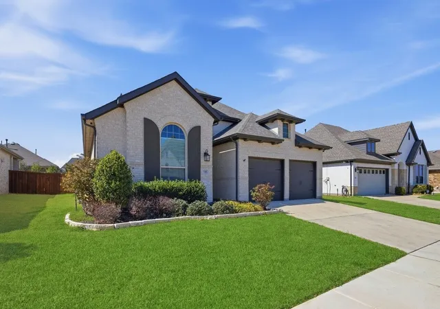 Photo 2 of Single family home for sale at 7508 Plumgrove Rd, Fort Worth, TX 76123 | MLS# 21200723 | Listing updated on 2026-07-06