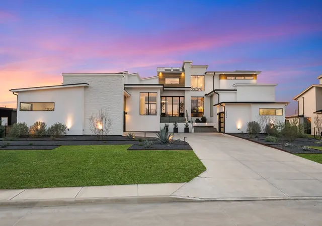 Photo 1 of Mansion for sale at 12054 Blake Pl, Frisco, TX 75036 | MLS# 21183937 | Listing updated on 2026-07-13