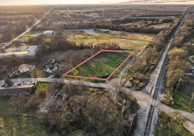 Homes for sale in Trenton, TX | 121 Holmes St #Lot 1, Trenton, TX 75490 | MLS# 21200678