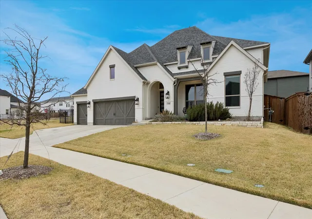 Photo 3 of Single family home for sale at 2301 Sandlin Dr, Aledo, TX 76008 | MLS# 21198589 | Listing updated on 2026-09-03